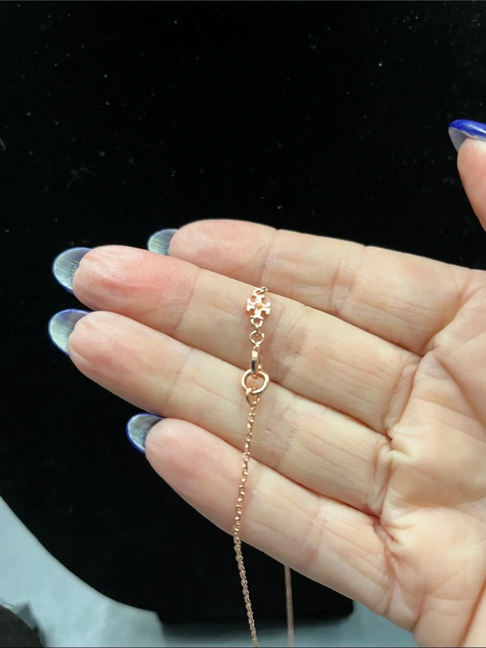 NWOT Tory Burch Kira Teardrop Pearl Pendant with Rose Gold Tone Chain